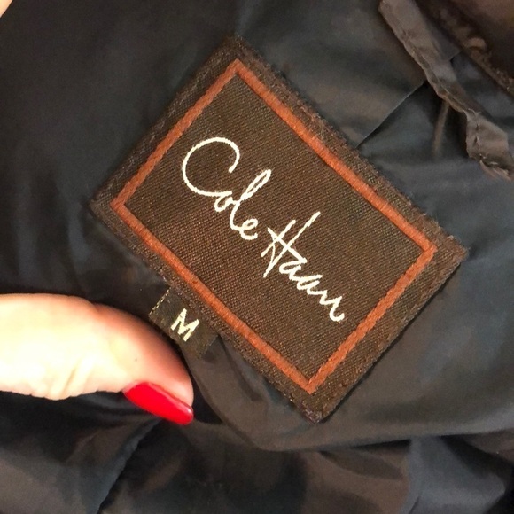 Cole Haan Down Puffer Coat Bow Cuffs Feathers Size Medium Zipper Pockets - Picture 8 of 13